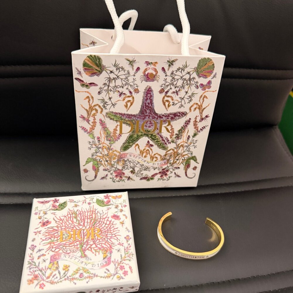 Dior Code Bangle - Picture 2 of 9